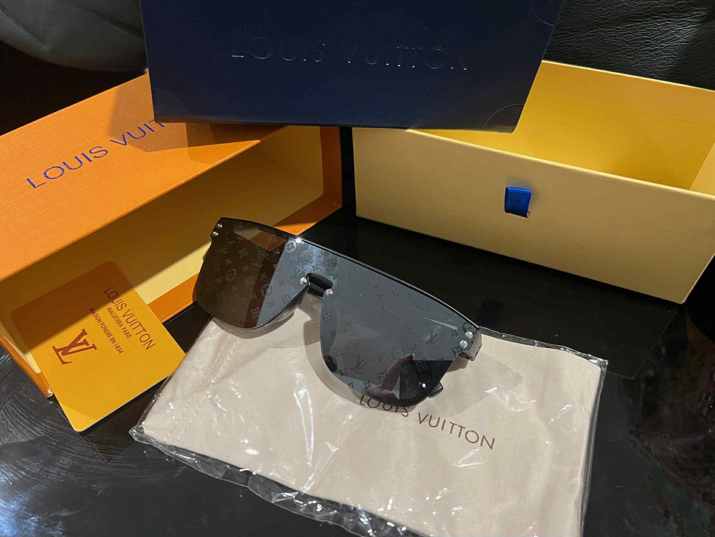 Louis Vuitton Sunglasses - Black